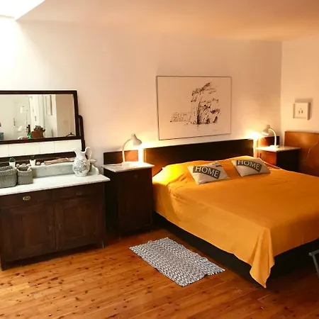 Doklestic Apartment